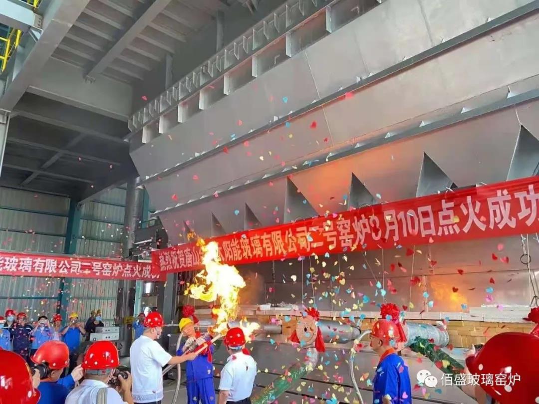 午夜成人福利电影玻璃