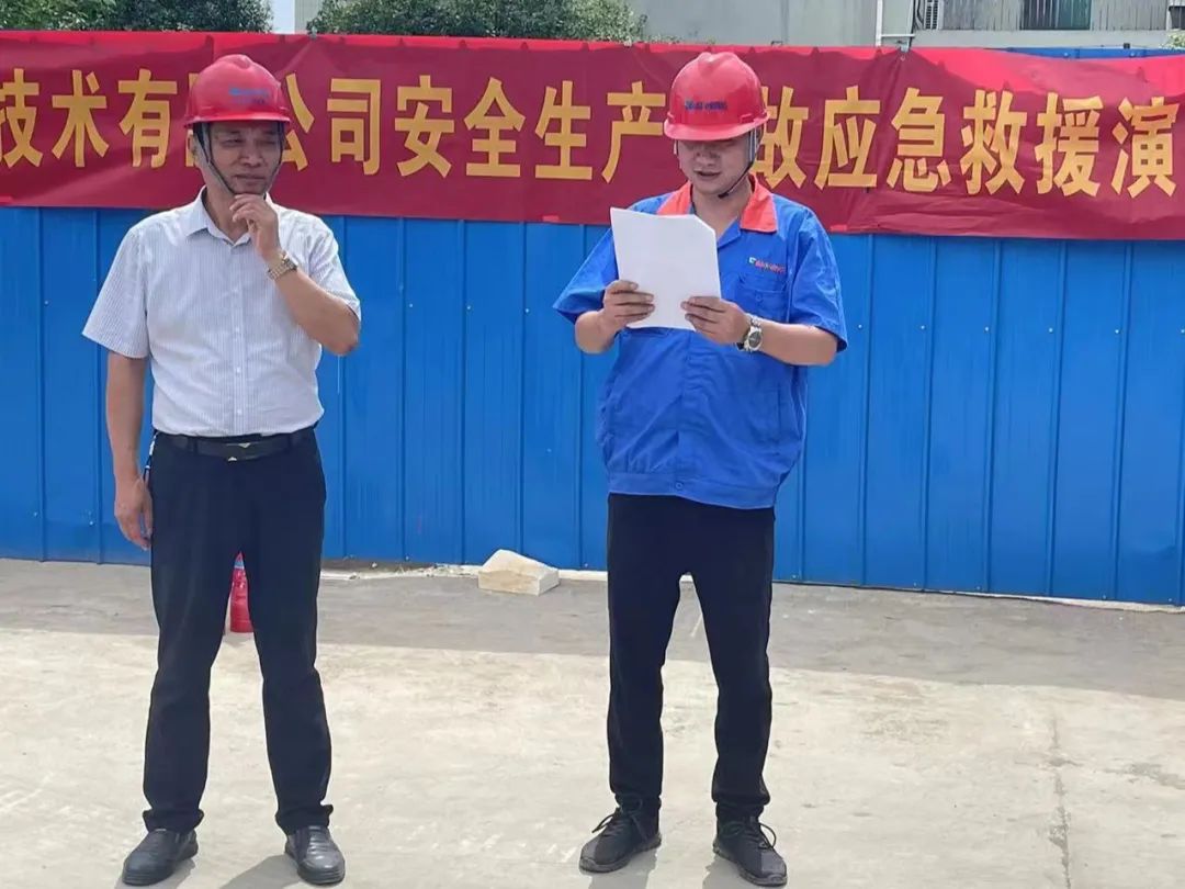 指揮長端義金（左）、副指揮長楊祥仁（右）